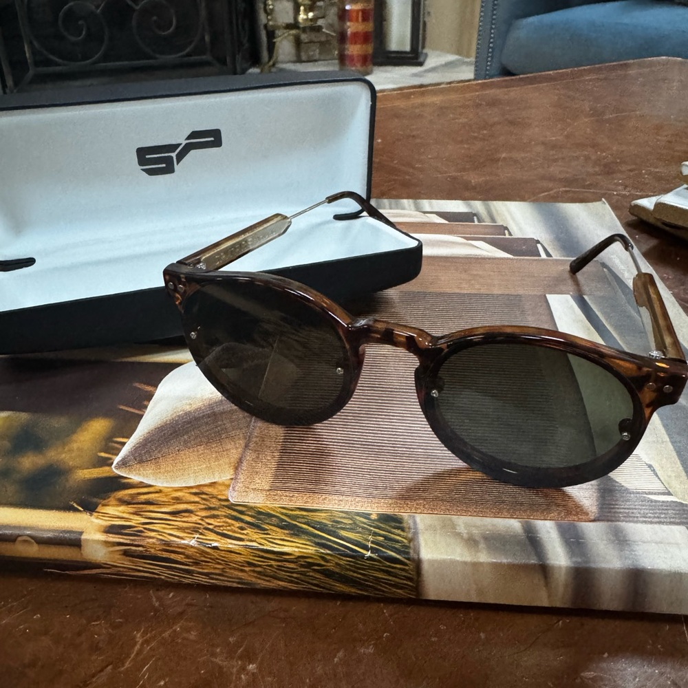Spitfire Stylish Tortoiseshell Sunglasses - Like New